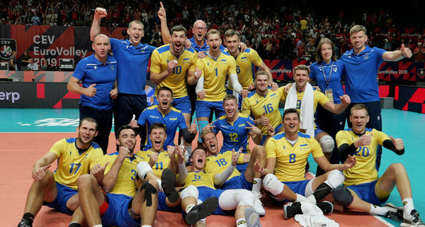 Мужская сборная Украины по волейболу стартует на Чемпионате Европы