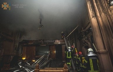 Минкульт: На восстановление сгоревшего костела Святого Николая необходимо более 75 миллионов гривен