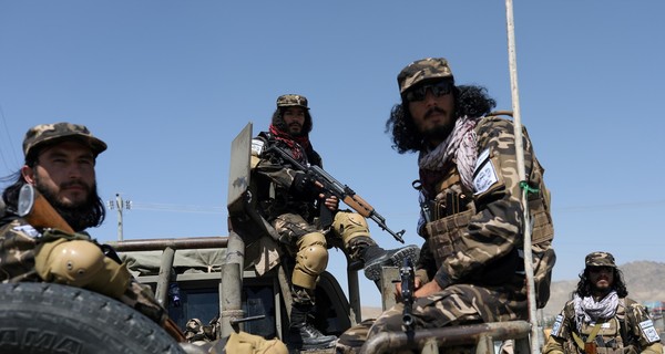 Талибы заявили о захвате последней части Афганистана