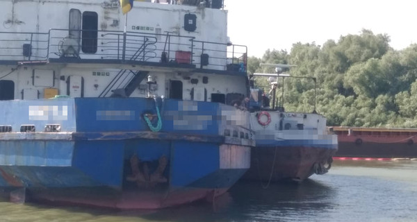 В Украину контрабандой завозили российское топливо через порты Одесчины