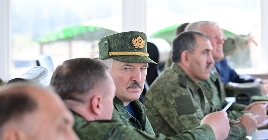Лукашенко попросил у России ракетные комплексы С-400: Мы должны готовиться - 1200 км граница с Украиной