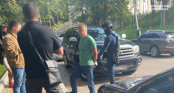 Чиновника Минобороны задержали по подозрению в получении взятки от застройщика в Гостомеле 