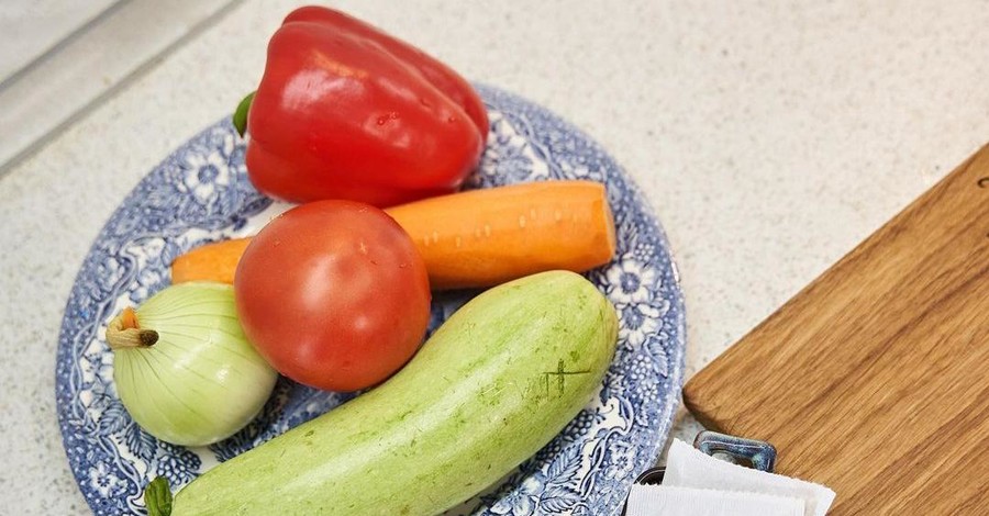 Клопотенко раскрыл секрет идеального овощного микса для соте: просто добавьте ромашку