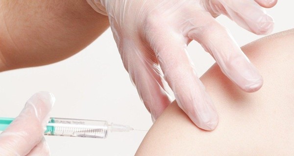 У МОЗ дозволили змішувати вакцини Moderna і Pfizer