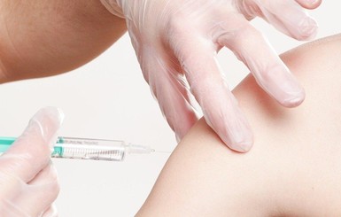 У МОЗ дозволили змішувати вакцини Moderna і Pfizer
