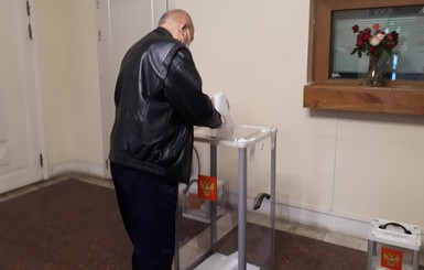 В четырех городах Украины открылись участки для голосования в Госдуму России