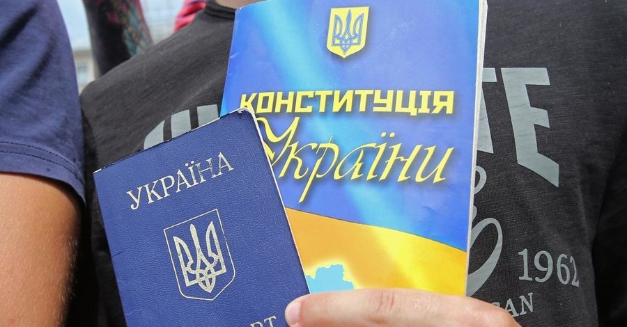 Зеленський обговорив з українською діаспорою США складності реалізації ідеї подвійного громадянства