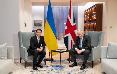 Володимир Зеленський і Борис Джонсон в Нью-Йорку обговорили цілісність України і Кримську платформу