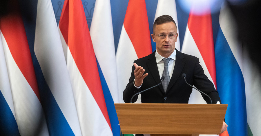 Сійярто заявив про втручання України в справи Угорщини через критику угоди з 