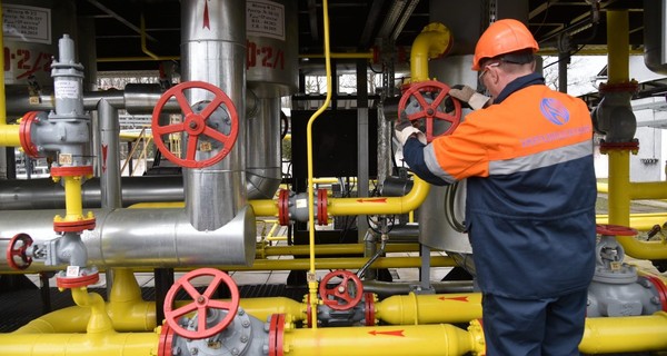 Венгрия будет покупать российский газ в обход Украины: что это значит и чем грозит
