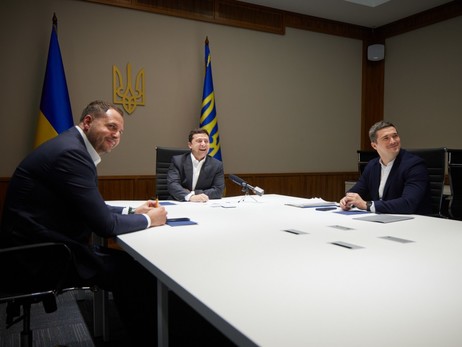 Зеленский предложил руководству Facebook открыть офис в Украине