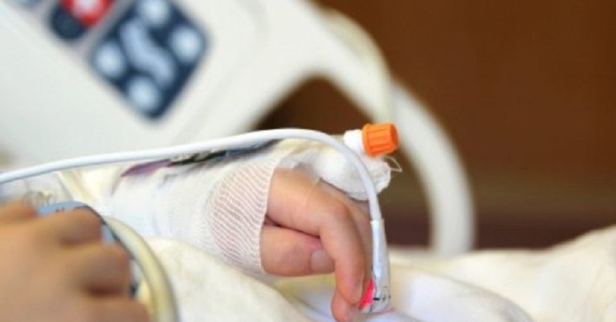 Во Львове 5-летнюю девочку с коронавирусом уже отключили от ИВЛ