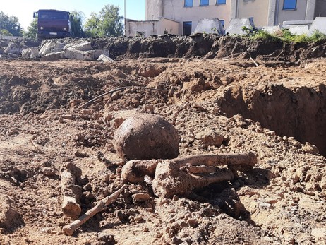 В Николаевской области при строительстве супермаркета нашли останки людей