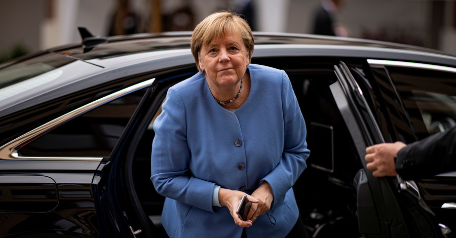 Нормандські перемови можуть пройти до відходу Меркель з поста канцлера Німеччини