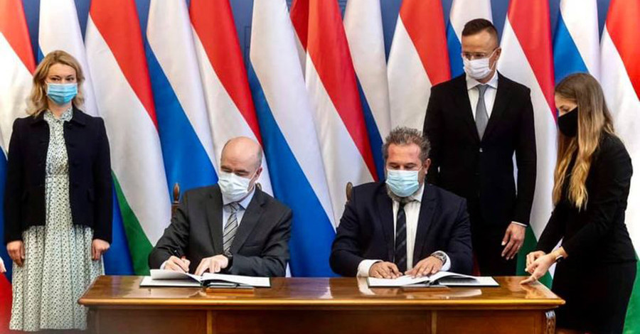 Венгрия и Украина вызвали послов из-за критики подписанной сделки с 