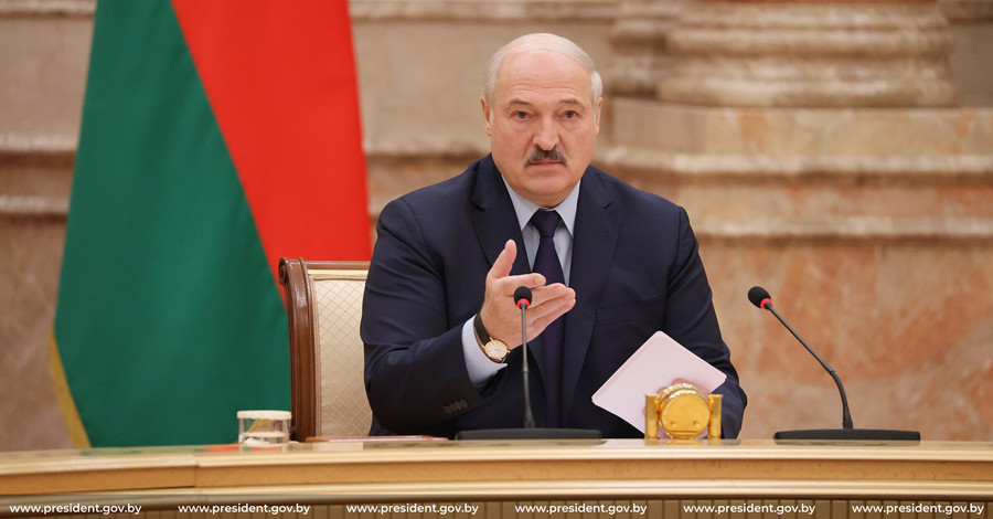 Лукашенко одобрил закрепление исторической правды о ВОВ в новой Конституции Беларуси