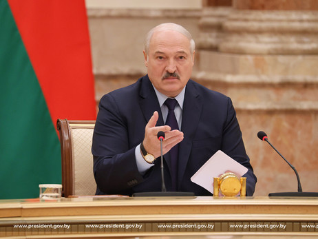 Лукашенко одобрил закрепление исторической правды о ВОВ в новой Конституции Беларуси