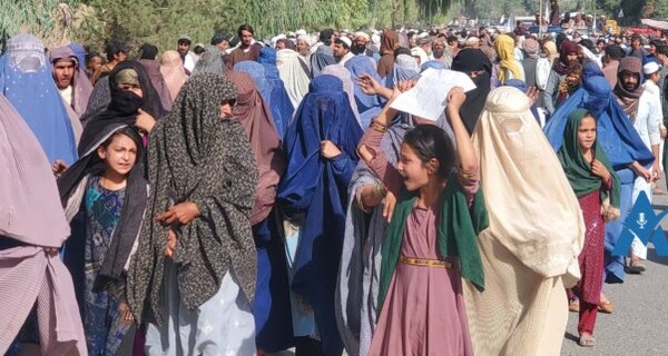 Афганським жінкам заборонили вчитися і викладати в університеті Кабула: Іслам понад усе