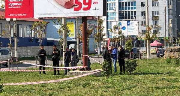 У Чернігові невідомі вбили одного поліцейського і важко поранили іншого