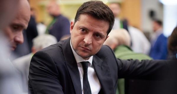 Зеленський назвав причиною запуску відставки Разумкова 