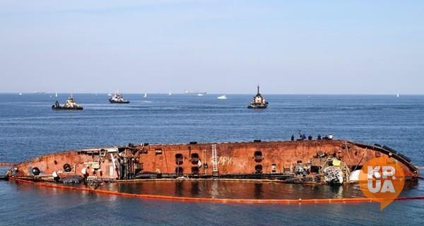 У справі танкера Delfi повідомили про підозру командиру корабля української морської охорони