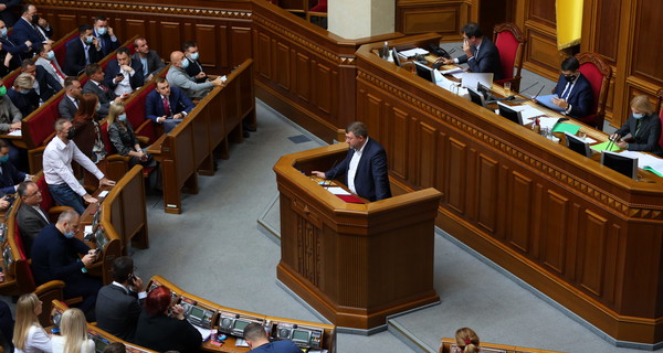 Десять претензій Корнієнка до Разумкова, які стали причинами відставки спікера Верховної Ради