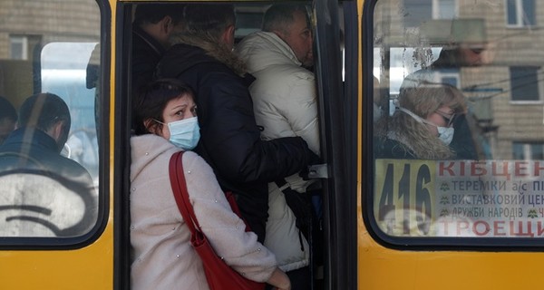 В Украине хотят усилить карантин: в автобусы и поезда пустят только с COVID-сертификатом