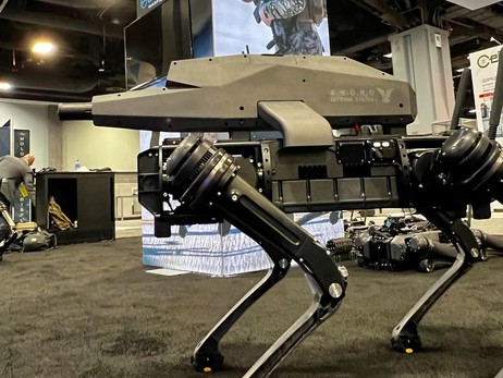 У США показали автономного робота-снайпера