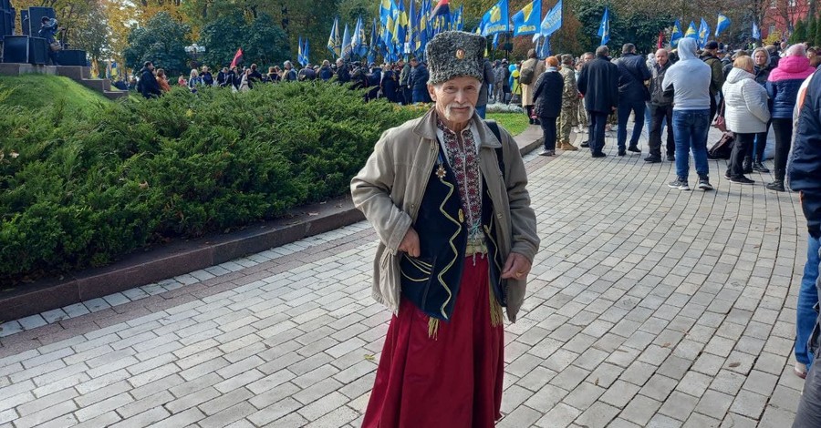 У Києві проходить Марш до Дня захисників і захисниць України