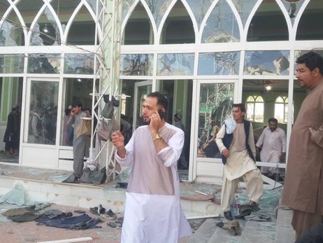 В Афганистане подорвали мечеть: 32 человека погибли