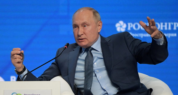 Путін заявив, що російська мова об'єднує країни СНД