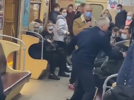 У метро Харкова машиніст побився з пасажиром