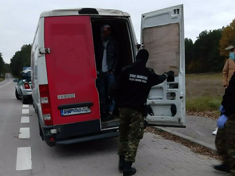 В Польше задержали украинца, занимавшегося перевозкой нелегальных мигрантов