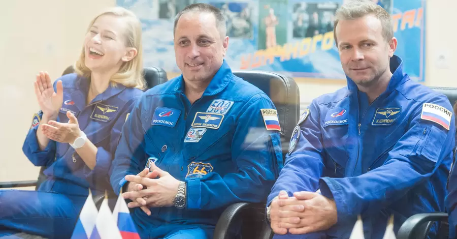 Юлия Пересильд и Клим Шипенко после возвращения из космоса учатся заново ходить 