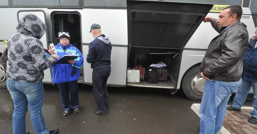 Нові правила поїздок Україною: до поїзда можуть не пустити, а автобуси перевірять вибірково