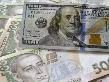 Курс валют на 21 жовтня, четвер: долар і євро помітно впали