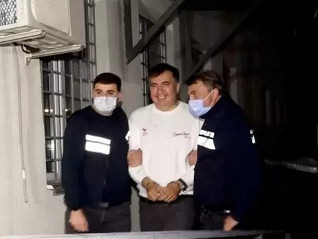 МОЗ Грузии: Саакашвили не нуждается в госпитализации, его состояние - удовлетворительное