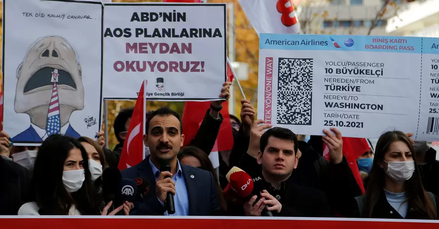 Чому Реджеп Ердоган йде на загострення із Заходом
