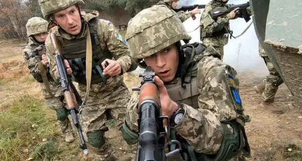 ВСУ потеряли бойца на Донбассе и опровергают слухи о наступлении на Старомарьевку