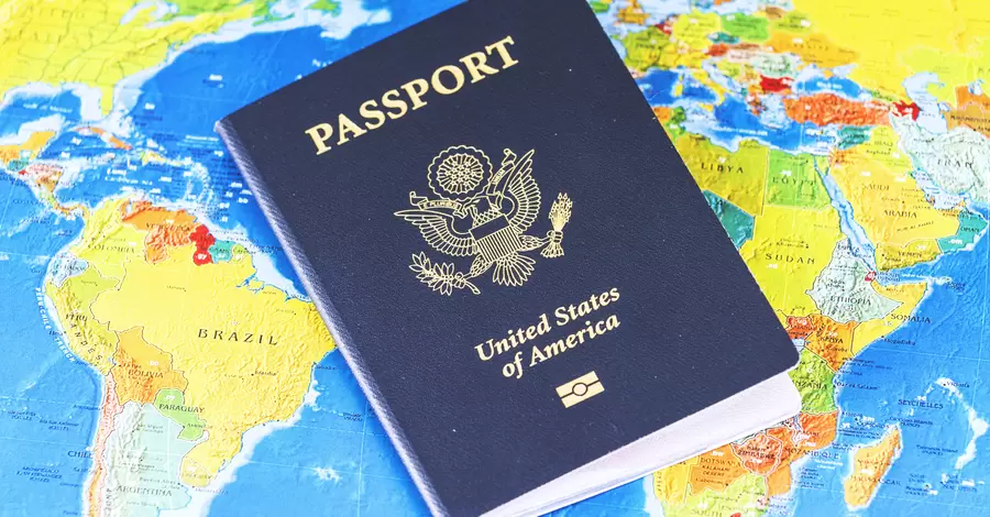 У США видали перший паспорт із варіантом «Х»