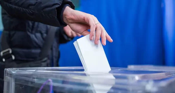 Явка виборців на виборах мера Харкова станом на 13:00 склала менше 13%