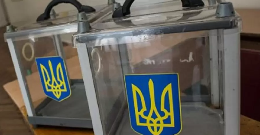 Довыборы в Раду: в Херсонской области разрешают голосовать без паспортов, а в Черкасской - нарушают карантин