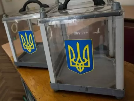 Довыборы в Раду: в Херсонской области разрешают голосовать без паспортов, а в Черкасской - нарушают карантин