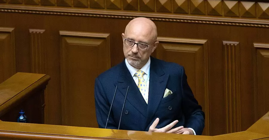 Зеленский предложил Резникову стать министром обороны из-за его юридического опыта