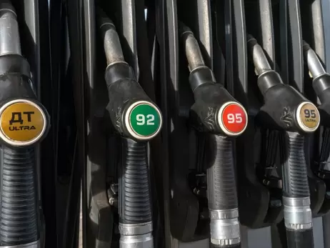 В «девяносто пятом» бензине на БРСМ-нафта, МОТТО и Brent Oil выявили недостаток «октана» и превышение бензола