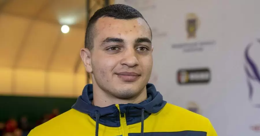 Украинский боксер Захареев вышел в финал чемпионата мира по боксу