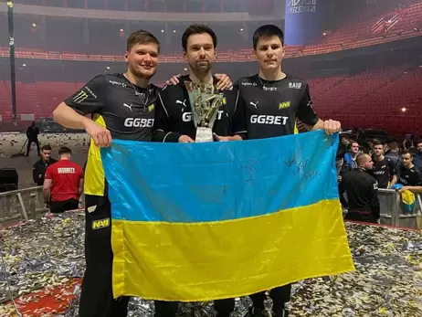 Зеленский поздравил чемпионов мира по Counter Strike из NAVI: Побеждайте как можно больше для себя и для Украины!