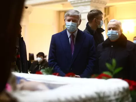 Попрощатися з нардепом восьми скликань Звягільським прийшли Тимошенко, Ахметов та Кличко