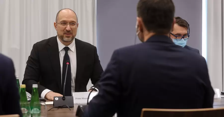 Денис Шмигаль обговорив збільшення постачання газу з прем'єром Словаччини