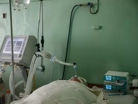 Коронавирус в Украине: за сутки заболели почти 15 тысяч человек